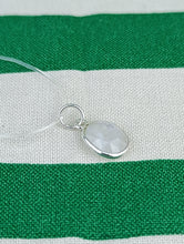 Cargar imagen en el visor de la galería, Colgante Piedra Luna Pequeño Mod. 2
