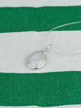 Cargar imagen en el visor de la galería, Colgante Piedra Luna Pequeño Mod. 2
