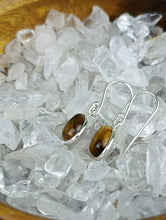 Cargar imagen en el visor de la galería, Pendientes Plata Lagrima Ojo de Tigre Mod. 3
