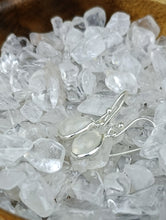 Cargar imagen en el visor de la galería, Pendientes Plata Lagrima Piedra Luna Mod. 1
