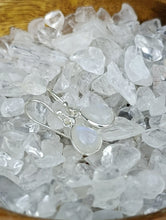 Cargar imagen en el visor de la galería, Pendientes Plata Lagrima Piedra Luna Mod. 2
