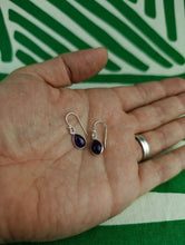 Cargar imagen en el visor de la galería, Pendientes Plata Lagrima Amatista Mod. 3
