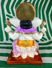 Cargar imagen en el visor de la galería, Ganesha Trono Color Grande
