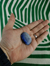 Cargar imagen en el visor de la galería, Canto Rodado Plano Lapislazuli
