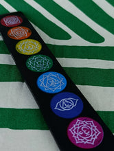 Cargar imagen en el visor de la galería, Incensario Chakras Negro
