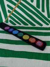 Cargar imagen en el visor de la galería, Incensario Chakras Negro
