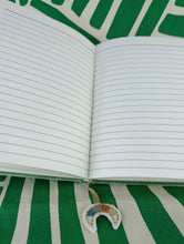 Cargar imagen en el visor de la galería, Cuaderno de Terciopelo Verde Fases Lunares
