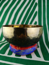 Cargar imagen en el visor de la galería, Cuenco Tibetano Ishana 15.50 cm
