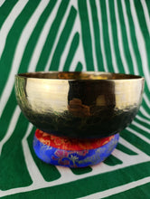 Cargar imagen en el visor de la galería, Cuenco Tibetano Ishana 15.50 cm

