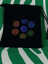 Cargar imagen en el visor de la galería, Bolsa Algodon Chakras Negra

