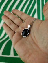Cargar imagen en el visor de la galería, Colgante Onix Negro Acero Oval
