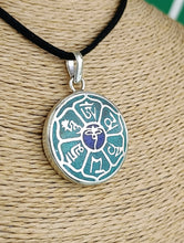 Cargar imagen en el visor de la galería, Colgante Tibetano Buda Eyes Azul
