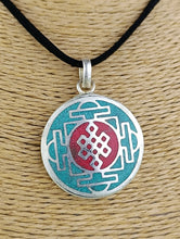 Cargar imagen en el visor de la galería, Colgante Tibetano Nudo Sabiduria Infinita Rojo
