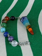 Cargar imagen en el visor de la galería, Pendulo 7 chakras con Cadena de los Chakras
