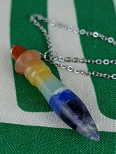 Cargar imagen en el visor de la galería, Pendulo 7 Chakras Isis
