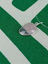 Cargar imagen en el visor de la galería, Colgante Cuarzo Rosa Plata Mod 5
