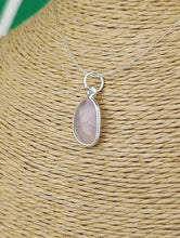 Cargar imagen en el visor de la galería, Colgante Cuarzo Rosa Plata Mod 6
