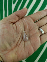 Cargar imagen en el visor de la galería, Colgante Cuarzo Rosa Plata Mod 6
