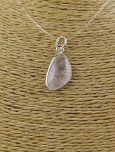 Cargar imagen en el visor de la galería, Colgante Cuarzo Rosa Plata Mod 7
