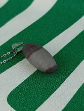 Cargar imagen en el visor de la galería, Colgante Shiva Lingam Mod 7 Pequeño
