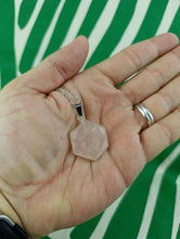 Cargar imagen en el visor de la galería, Colgante Cuarzo Rosa Estrella 6 puntas Mod 1
