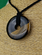 Cargar imagen en el visor de la galería, Colgante Donut Ojo de Tigre Mod 2
