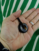 Cargar imagen en el visor de la galería, Colgante Donut Ojo de Tigre Mod 3
