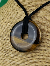 Cargar imagen en el visor de la galería, Colgante Donut Ojo de Tigre Mod 1
