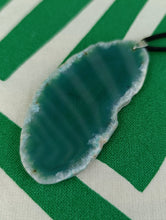 Cargar imagen en el visor de la galería, Colgante Agata Verde Mod. 2
