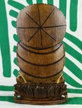 Cargar imagen en el visor de la galería, Figura Buda Madera Mediano
