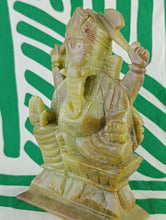 Cargar imagen en el visor de la galería, Figura Ganesha Piedra Jabon
