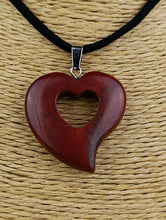 Cargar imagen en el visor de la galería, Colgante Jaspe Rojo Corazon Mod. 1
