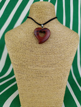 Cargar imagen en el visor de la galería, Colgante Jaspe Rojo Corazon Mod. 6
