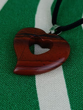 Cargar imagen en el visor de la galería, Colgante Jaspe Rojo Corazon Mod. 6
