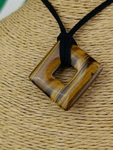Cargar imagen en el visor de la galería, Colgante Rombo Ojo de Tigre Mod. 5
