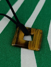 Cargar imagen en el visor de la galería, Colgante Rombo Ojo de Tigre Mod. 5
