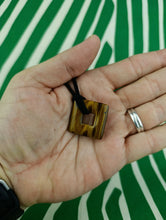 Cargar imagen en el visor de la galería, Colgante Rombo Ojo de Tigre Mod. 5
