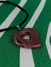 Cargar imagen en el visor de la galería, Colgante Jaspe Rojo Corazon Mod. 3
