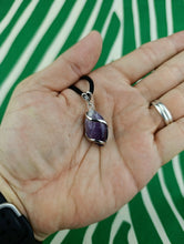 Cargar imagen en el visor de la galería, Colgante Amatista con Brillante Mod. 4

