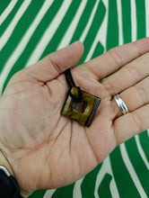 Cargar imagen en el visor de la galería, Colgante Rombo Ojo de Tigre Mod. 3
