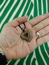 Cargar imagen en el visor de la galería, Colgante Jaspe Unakita Corazon Mod. 6

