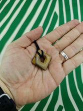 Cargar imagen en el visor de la galería, Colgante Rombo Ojo de Tigre Mod. 1

