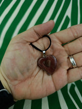 Cargar imagen en el visor de la galería, Colgante Jaspe Rojo Corazon Mod. 5
