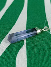 Cargar imagen en el visor de la galería, Colgante Punta Fluorita Plata Mod 6

