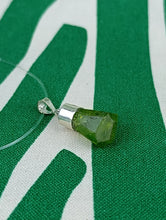 Cargar imagen en el visor de la galería, Colgante Peridoto Plata Mod 1
