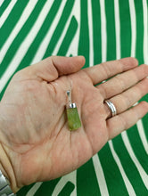 Cargar imagen en el visor de la galería, Colgante Peridoto Plata Mod 4
