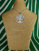 Cargar imagen en el visor de la galería, Colgante de Acero Inoxidable Arbol de la Vida
