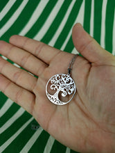 Cargar imagen en el visor de la galería, Colgante de Acero Inoxidable Arbol de la Vida
