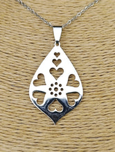Cargar imagen en el visor de la galería, Colgante Corazones de Acero Inoxidable
