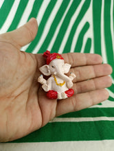 Cargar imagen en el visor de la galería, Figura Ganesha Mini Roja
